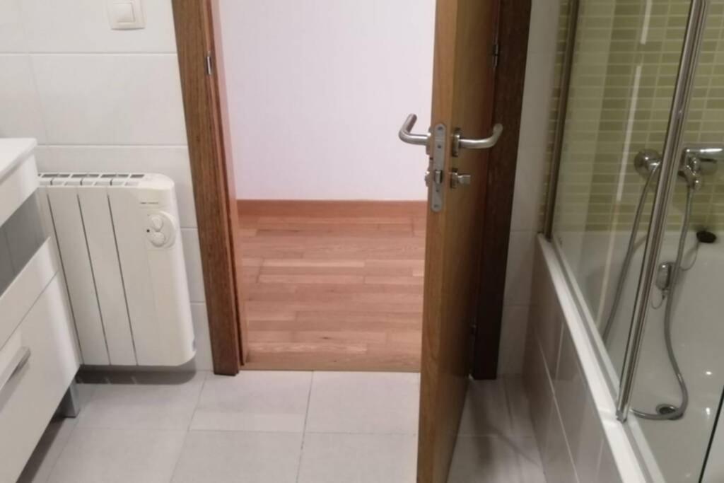 Acogedor Apartamento Atico En El Centro De O Порріньйо Екстер'єр фото